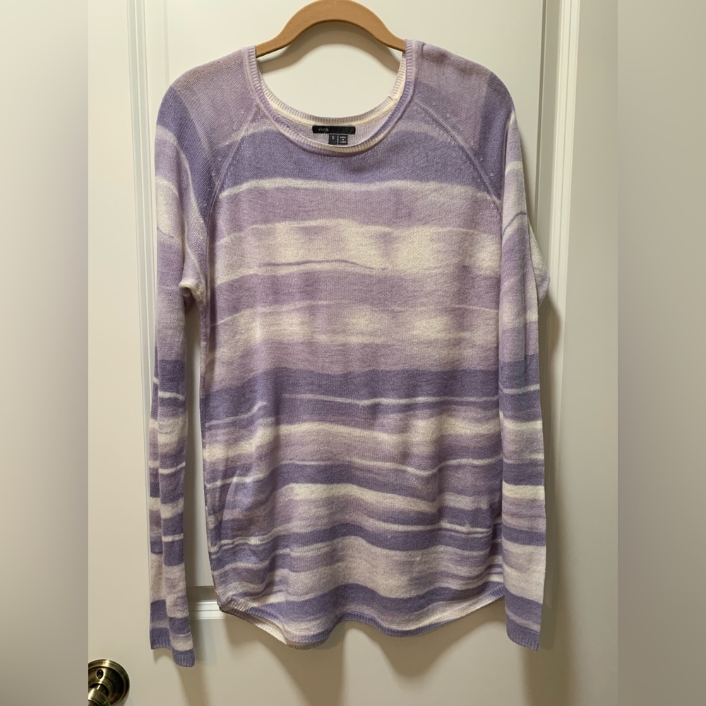 Vince cashmere / wool blend shades of light purple lavender size small